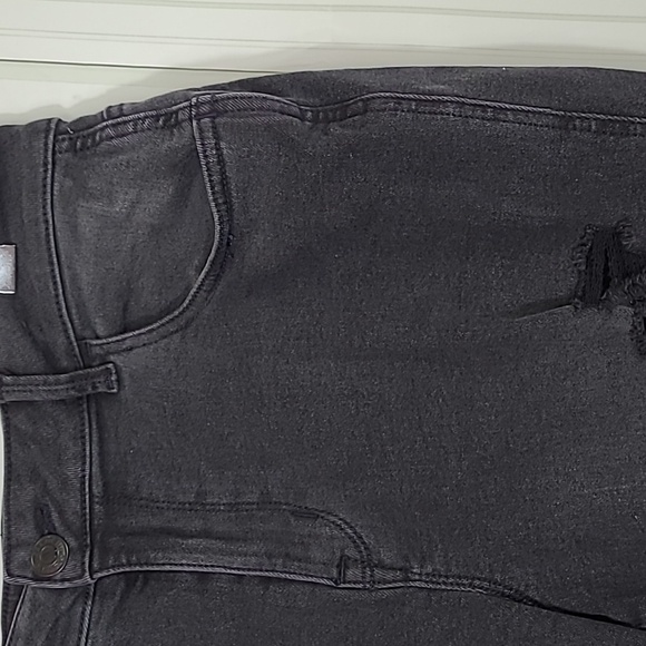 Maurices SZ Large Short Jeans Jeggings Black Distressed Denim High Rise Goth - Picture 3 of 13